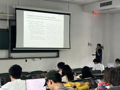 上海軟件開發(fā)前沿探索 第九屆“研究生學術(shù)交流月”計算機科學與工程學院（網(wǎng)絡(luò)空間安全學院）系列高水平課程講座紀實